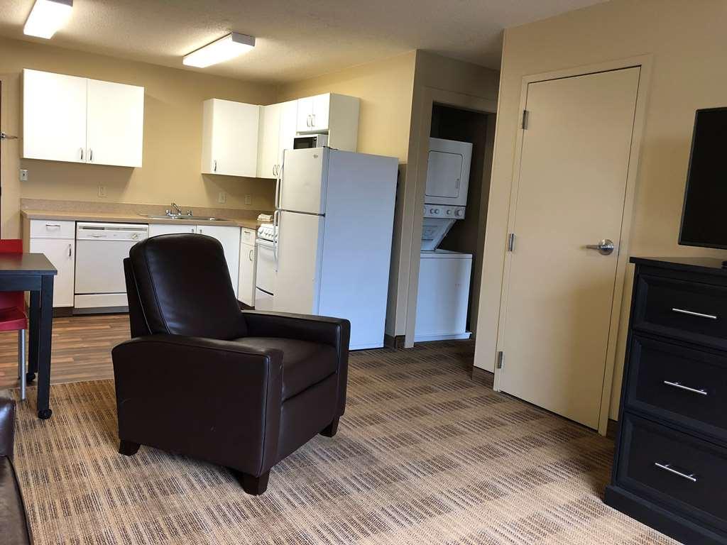 Extended Stay America Suites - Cincinnati - Blue Ash - Kenwood Road Room photo